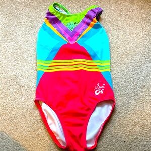 Suni Lee GK Leo. EUC. Mild pilling from bars (see photo , barely noticeable).